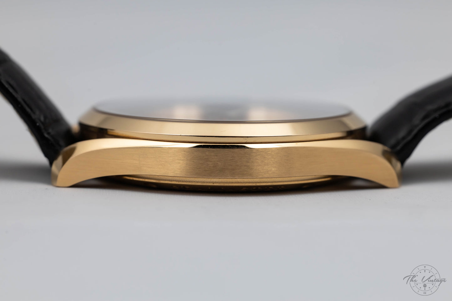 Omega Railmaster XXL Full Set Massive 49mm 18K Red Gold Model 221.53.49.10.01.001