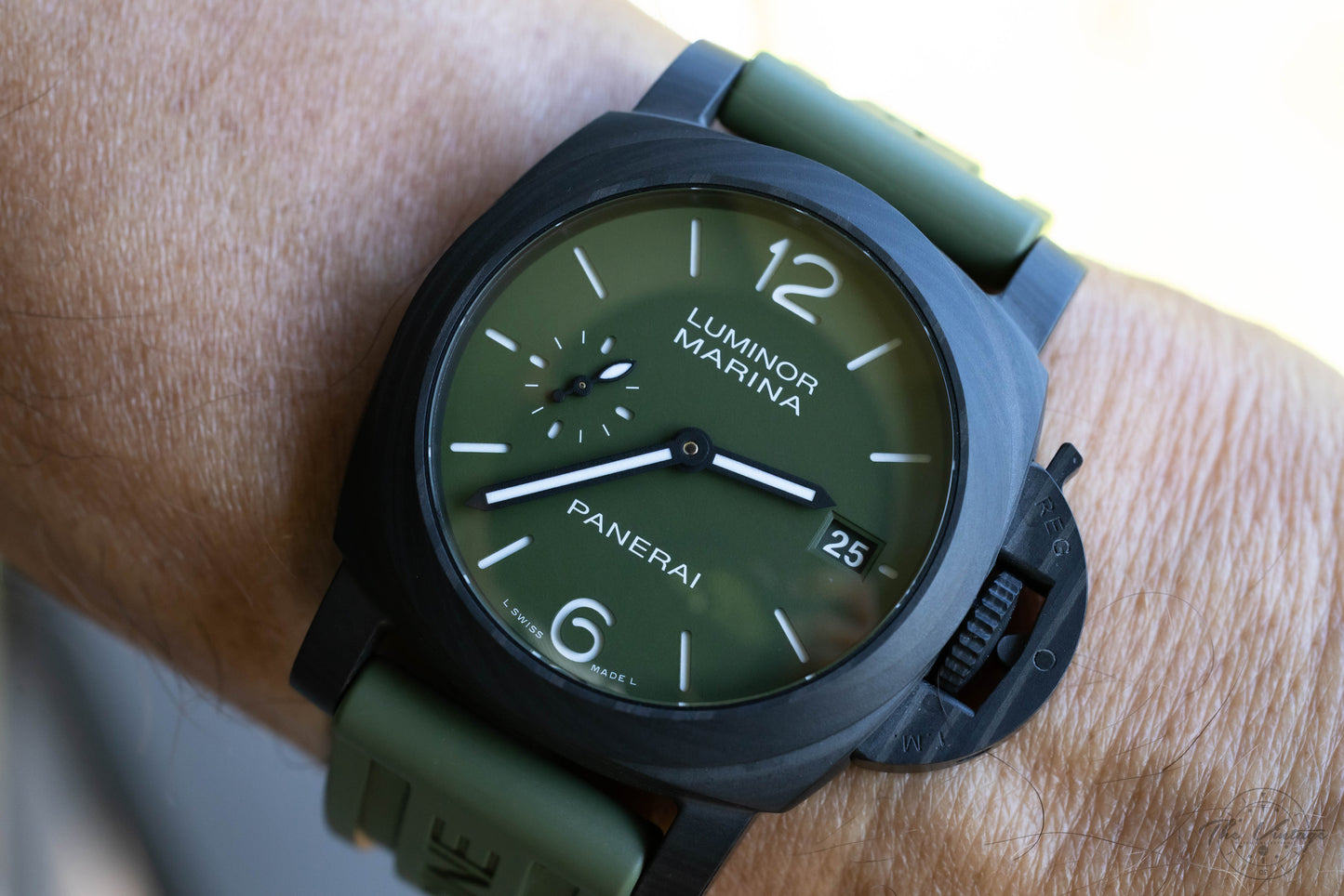 Panerai Luminor Quaranta Carbotech Full Set PAM01526