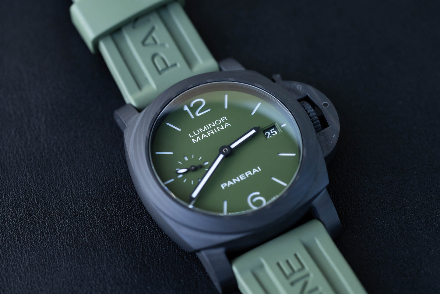 Panerai Luminor Quaranta Carbotech Full Set PAM01526